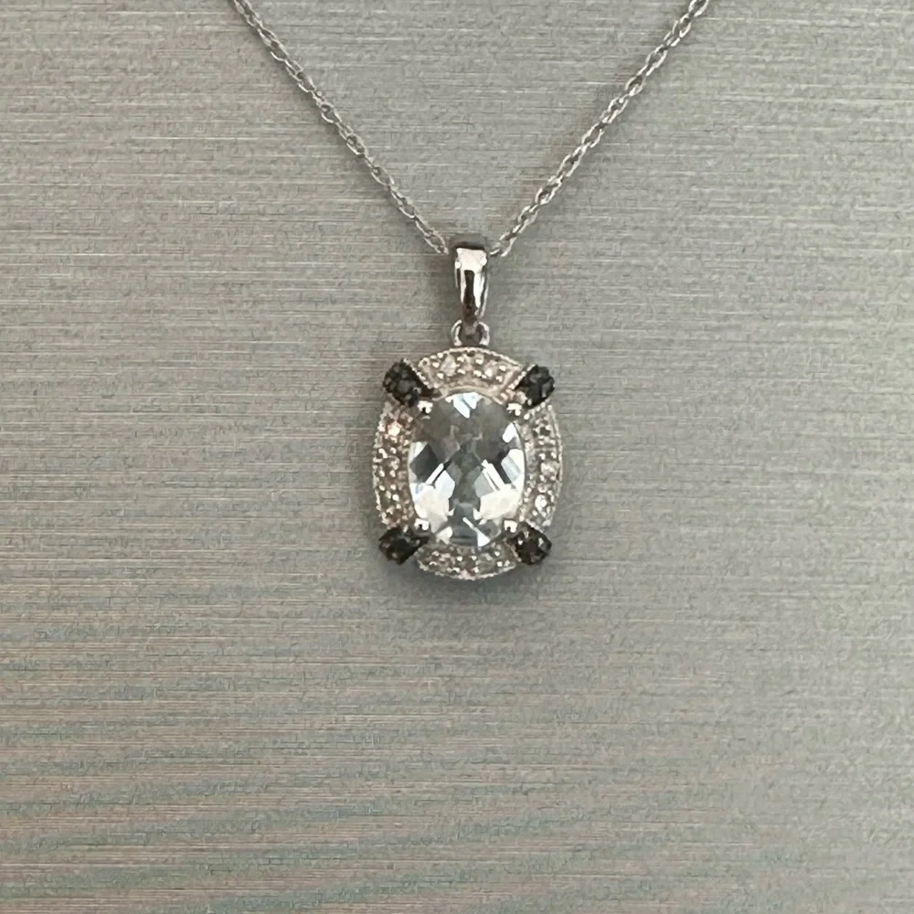 ZALES 14K white gold Aquamarine necklace - Picture 4 of 9
